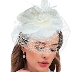Elegant White Floral Fascinator